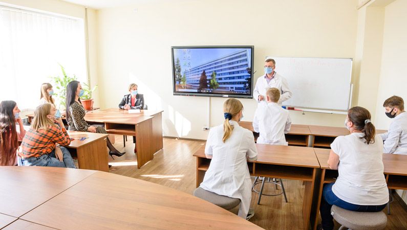 Зустріч гаранта освітньо-наукової програми «Фармація» зі здобувачами ступеня доктора філософії